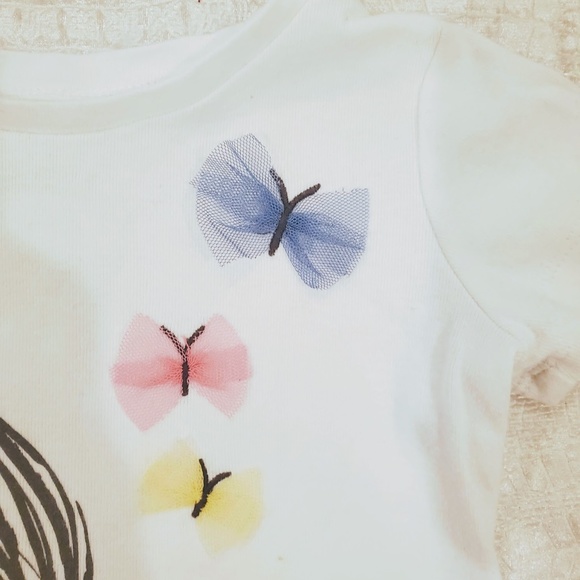 4for$20! White short-sleeve t-shirt with butterfly - Picture 2 of 2